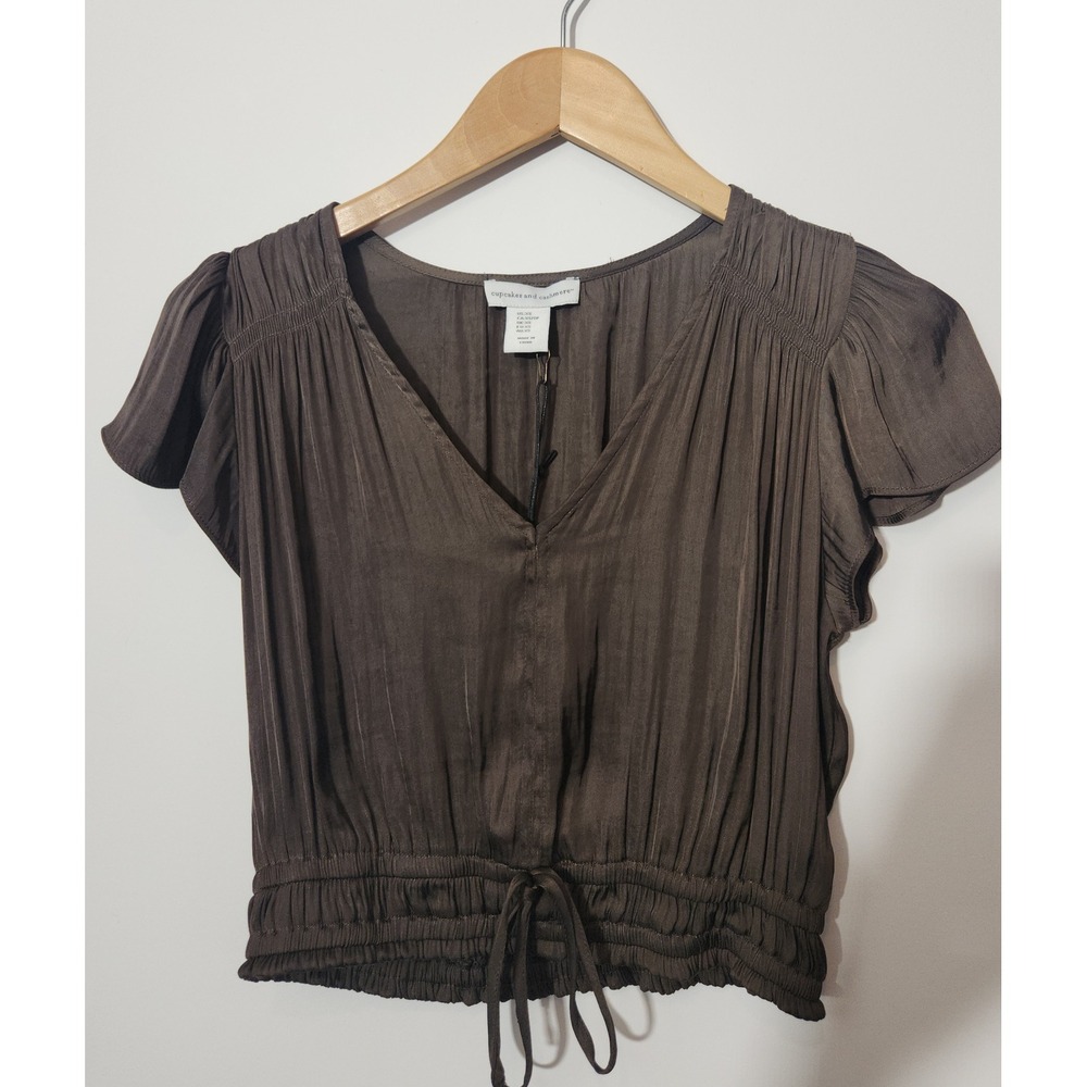 Cupcakes and Cashmere Brown Satin V-Neck Smocked Waist Blouse Top XS NWT - Picture 3 of 9